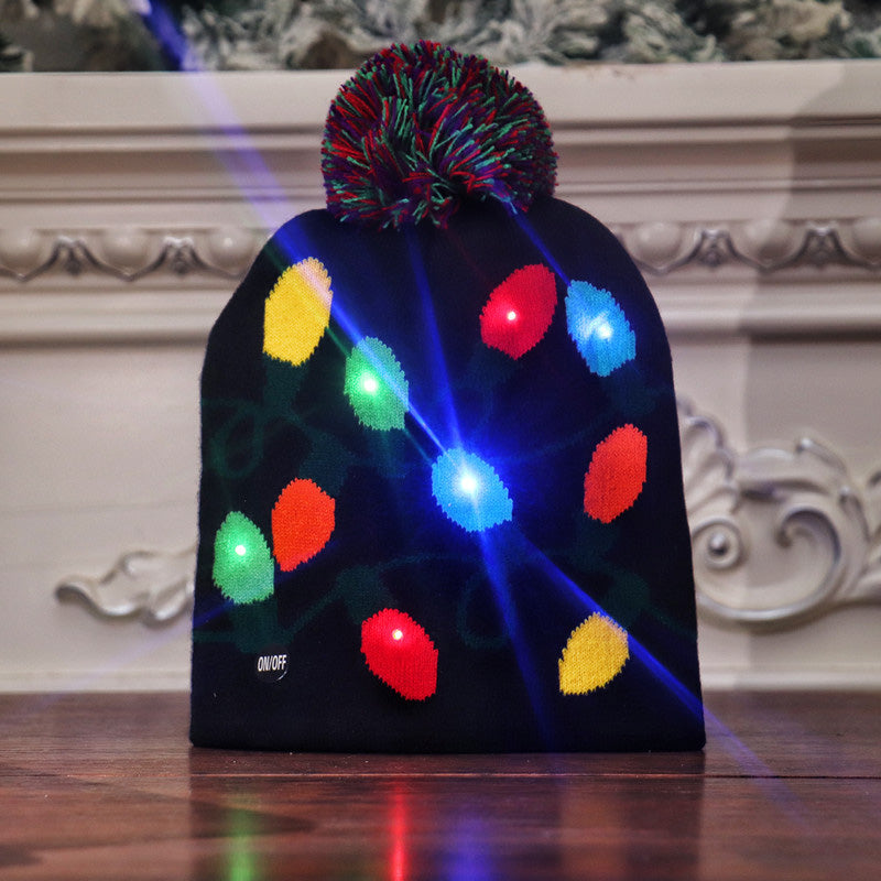 Gebreide Kerstmuts met LED-Verlichting op Batterij Winteraccessoire Feestelijk Design Kerstsfeer Kerstmis | Sansoti