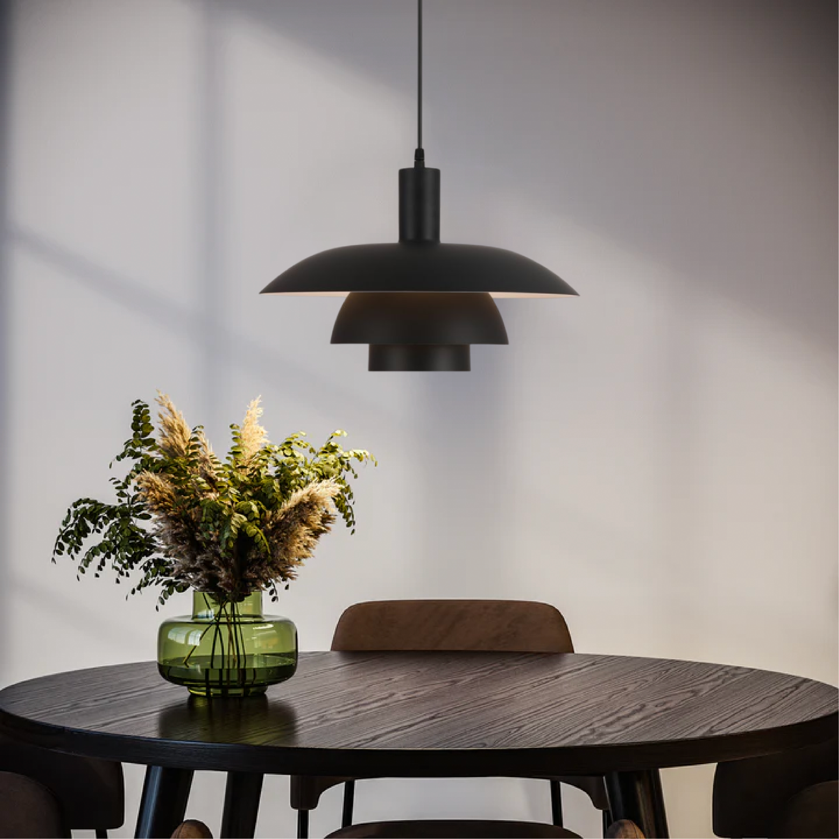 Skandinavische Design-Pendelleuchte aus Metall mit sanft diffusem LED-Licht für zeitlose Interieurs | Restfield