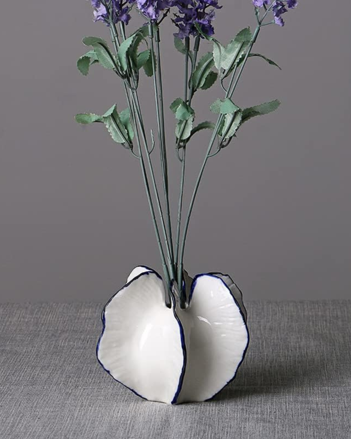 Keramische Sierpot met Moderne Silhouet voor Droogbloemen en Kunstplanten | Sansoti