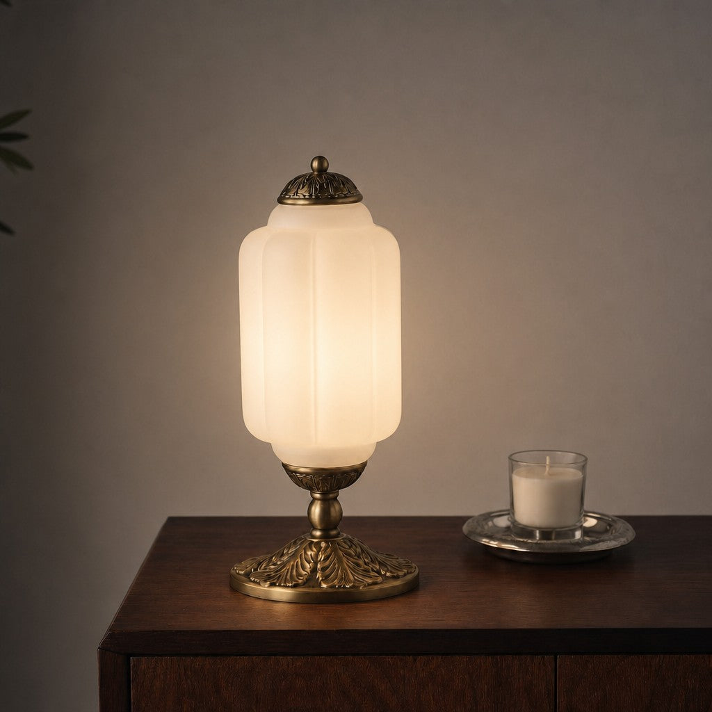 Glazen Tafellamp met Scallop Design Vintage Stijl Slaapkamer Woonkamer Accentverlichting Zwart Messing Matglas | Sansoti