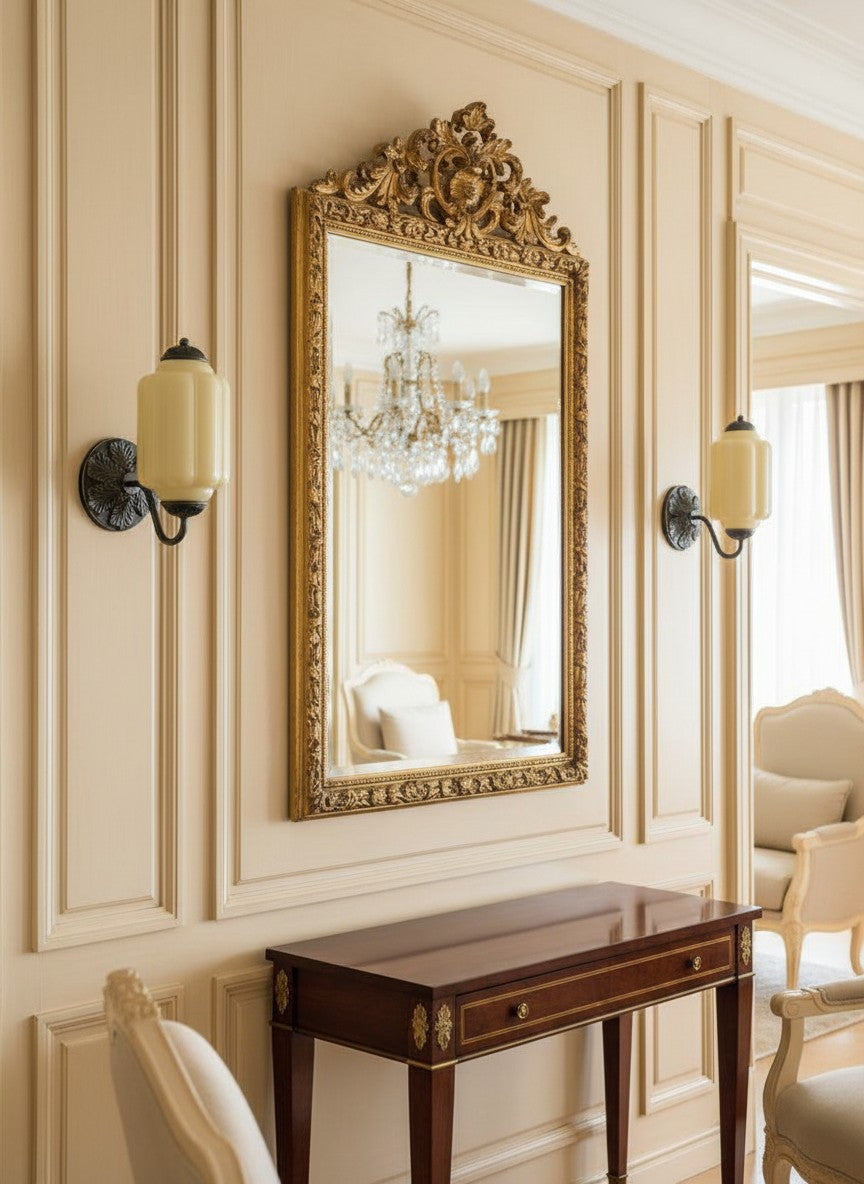 Melkglazen Wandlamp Eloise voor Hal en Slaapkamer | Vintage Wandverlichting met Melkwit Glas | Sansoti