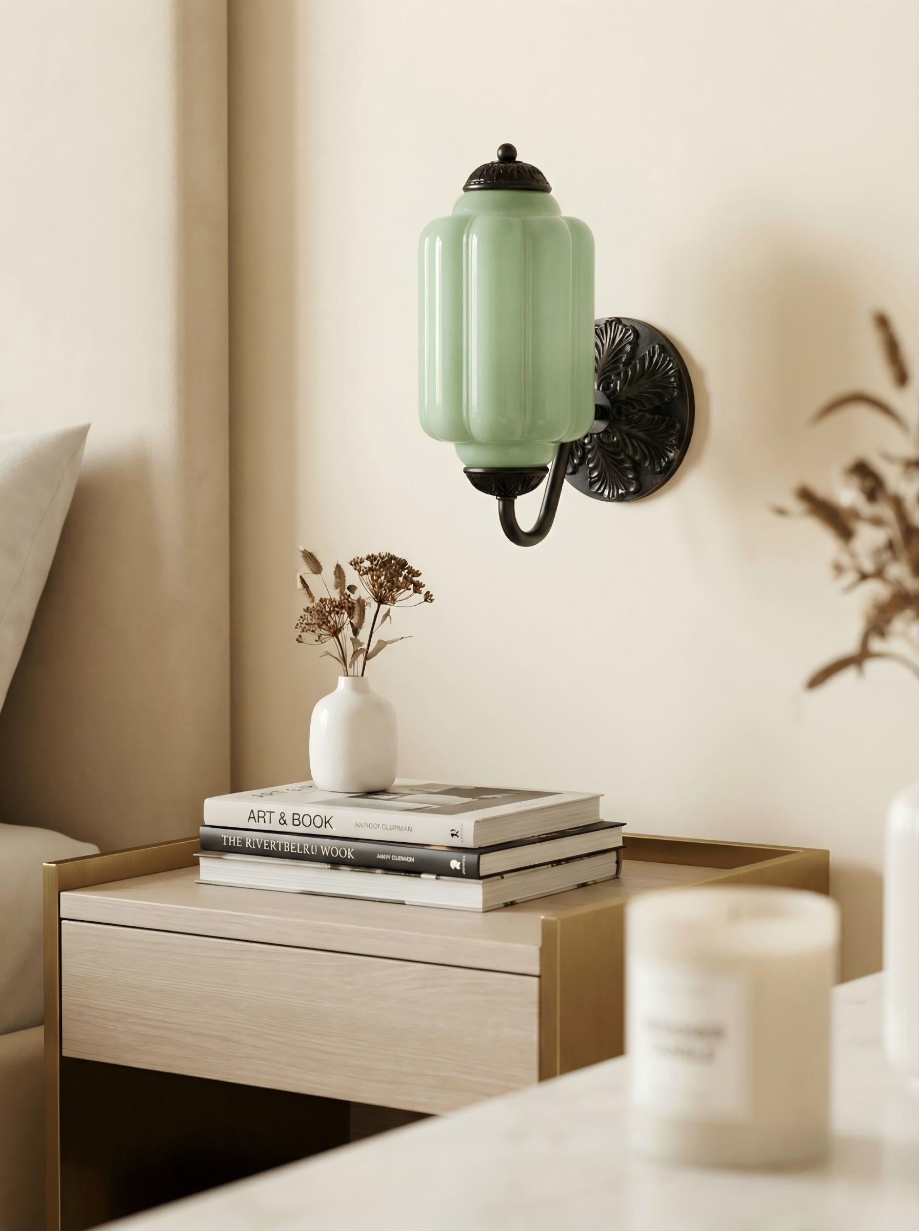 Melkglazen Wandlamp Eloise voor Hal en Slaapkamer | Vintage Wandverlichting met Melkwit Glas | Sansoti