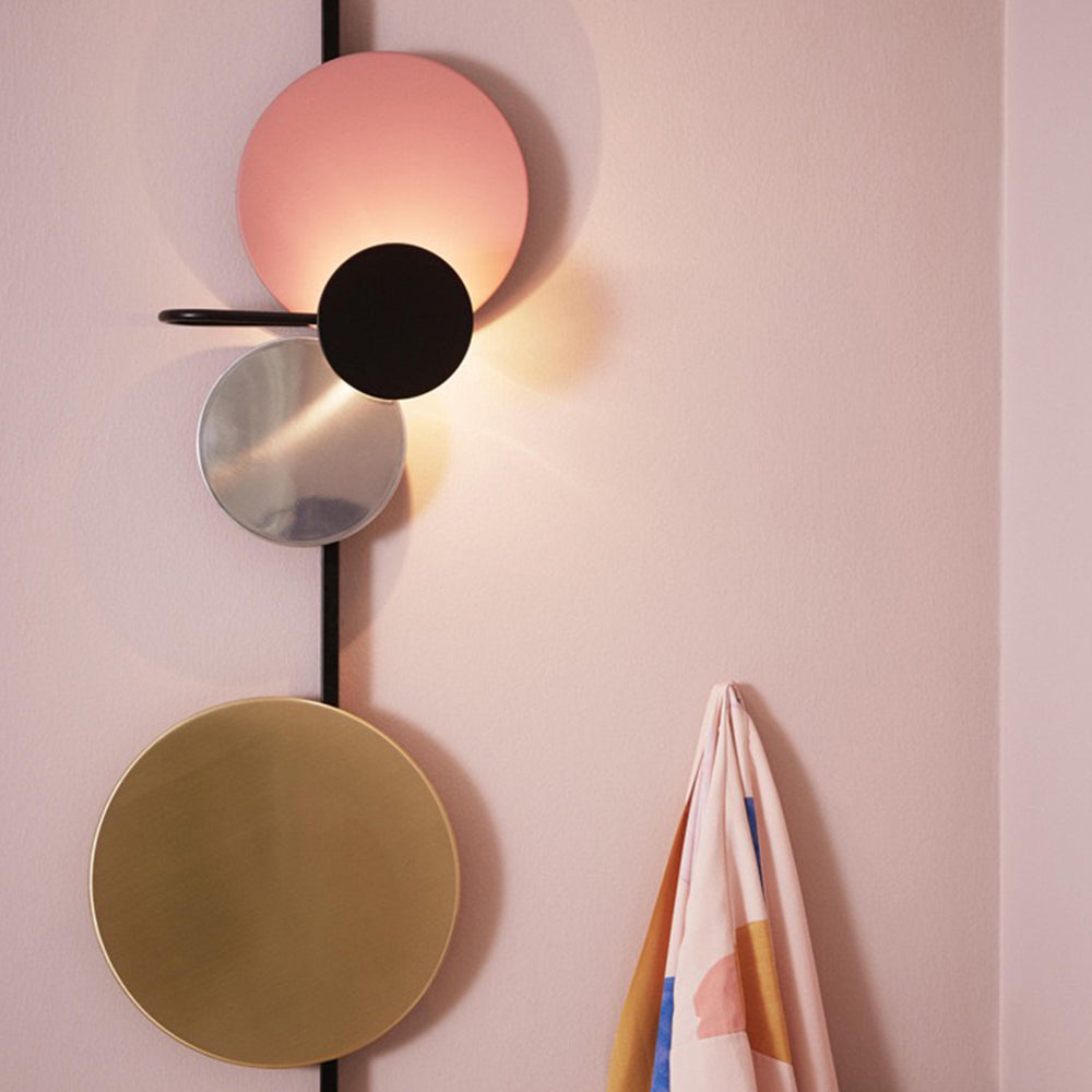 Moderne runde LED-Wandleuchte aus Metall in Rosa, Blau, Grün oder Rot für Wohnzimmer, Schlafzimmer, Esszimmer und Arbeitszimmer | Sansoti