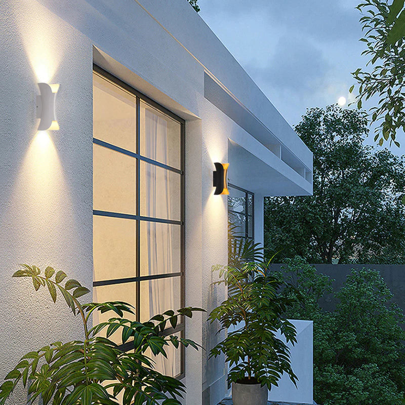 Applique Murale Extérieure Métal Noir Blanc LED Design Moderne Jardin Terrasse Entrée Façade Ambiance | Restfield