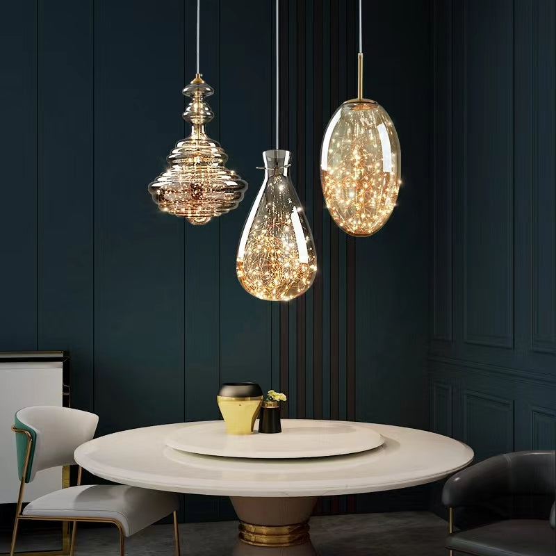 Grijze glazen hanglamp met sterrenhemel-effect voor eetkamer, bar of keukeneiland | Sansoti