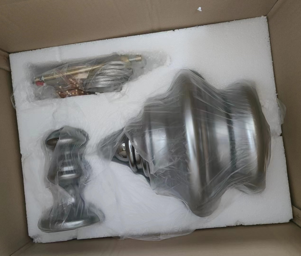 Grijze glazen hanglamp met sterrenhemel-effect voor eetkamer, bar of keukeneiland | Sansoti