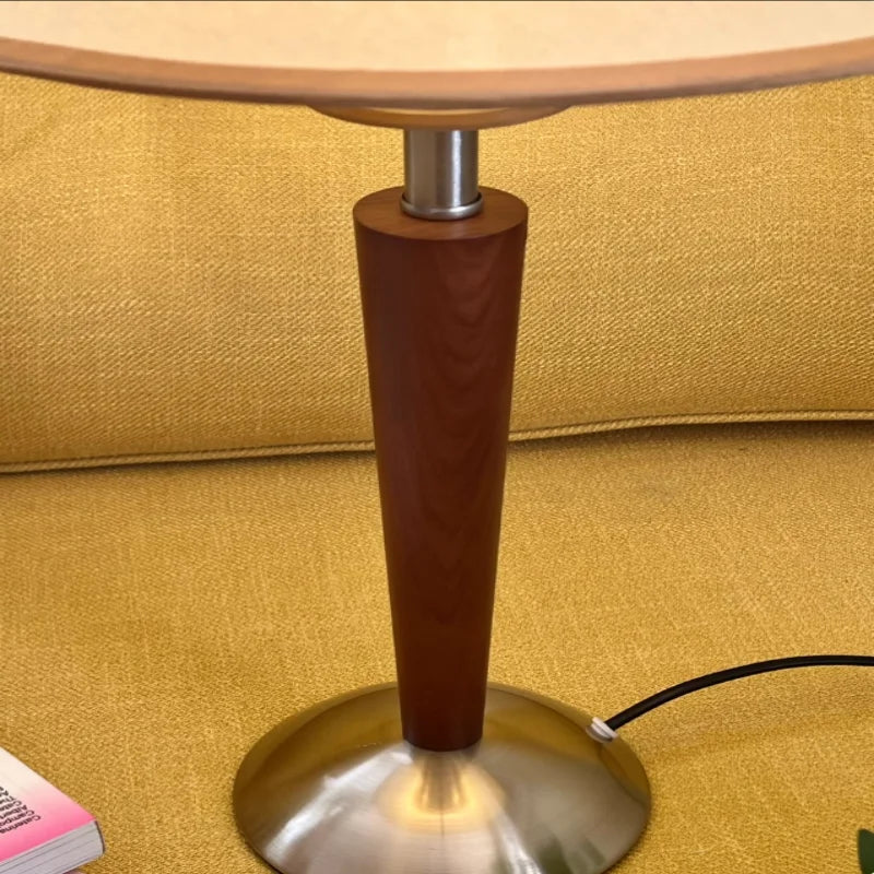Kegelkap Tafellamp met Houten Voet Stof Scandinavisch Design Slaapkamer Woonkamer Leeslamp LED Verlichting | Sansoti