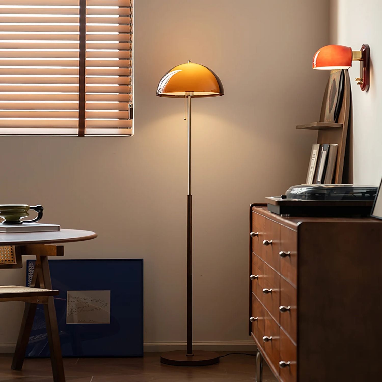 Tavino Stehleuchte Holz Metall Bernstein Wohnzimmer Leselampe Retro Design Stimmungslicht Moderne Stehlampe | Restfield