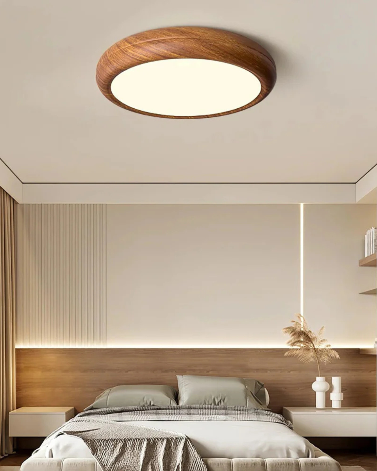 Ronde houten plafondlamp met warm diffuus licht voor serene woonruimtes | Sansoti