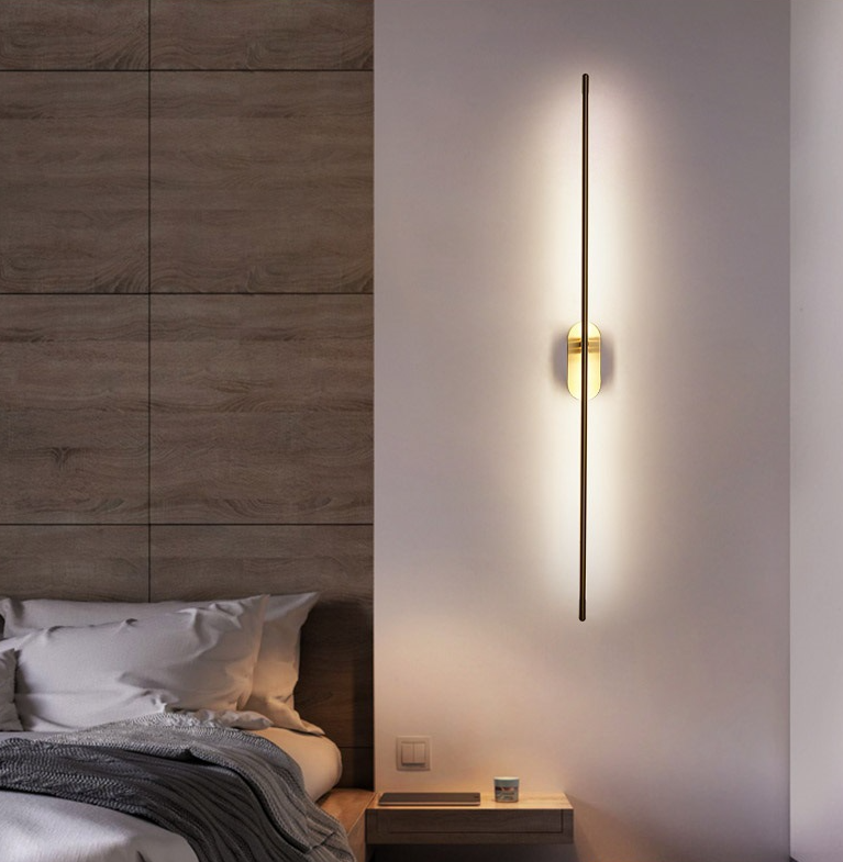 Moderne Metalen Wandlamp Lineair Strip Design voor Slaapkamer Woonkamer | Sansoti