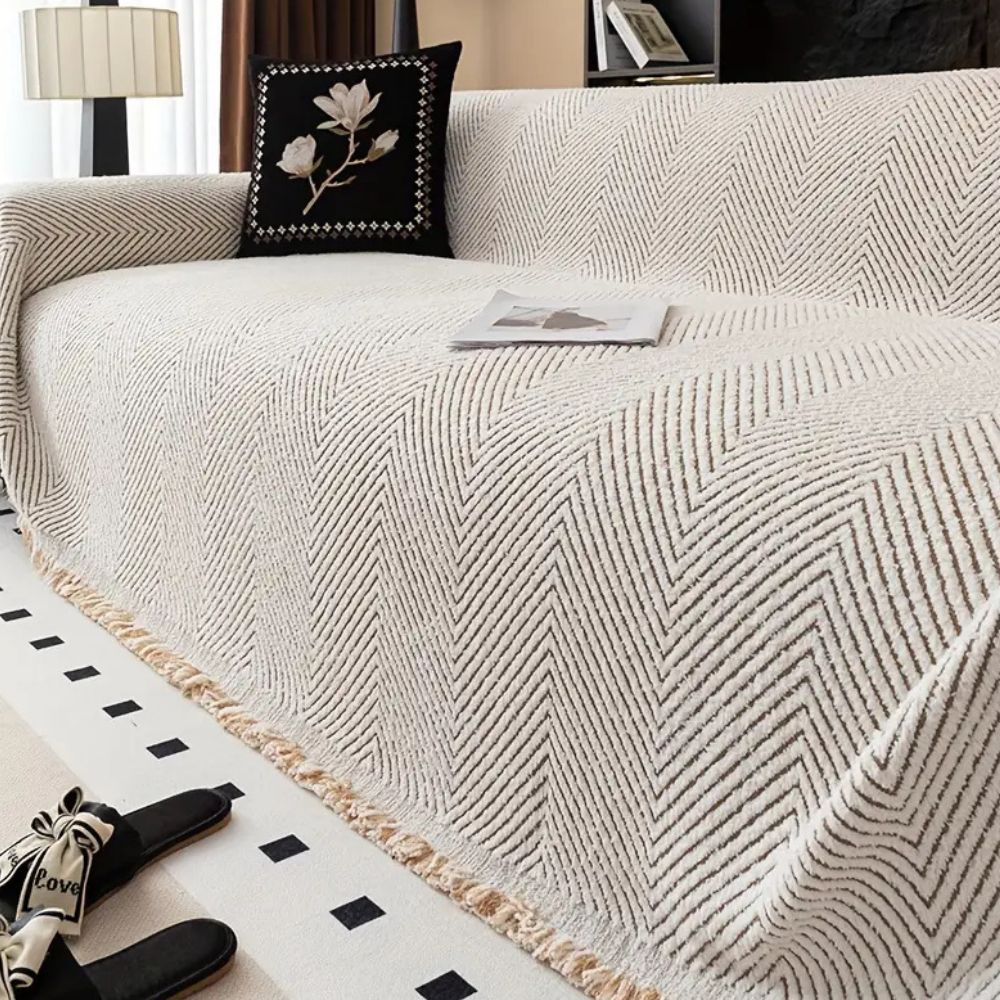 Gewebter Sofabezug mit Fischgrätmuster – Schutzdecke für Sofa & Sessel | Restfield
