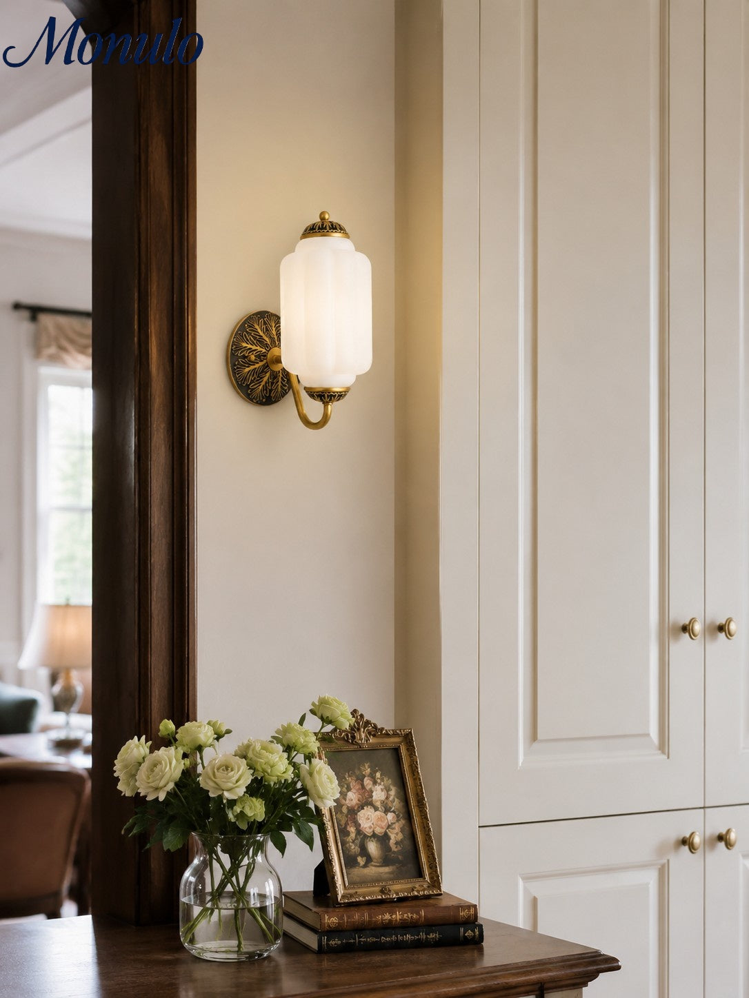Melkglazen Wandlamp Eloise voor Hal en Slaapkamer | Vintage Wandverlichting met Melkwit Glas | Sansoti
