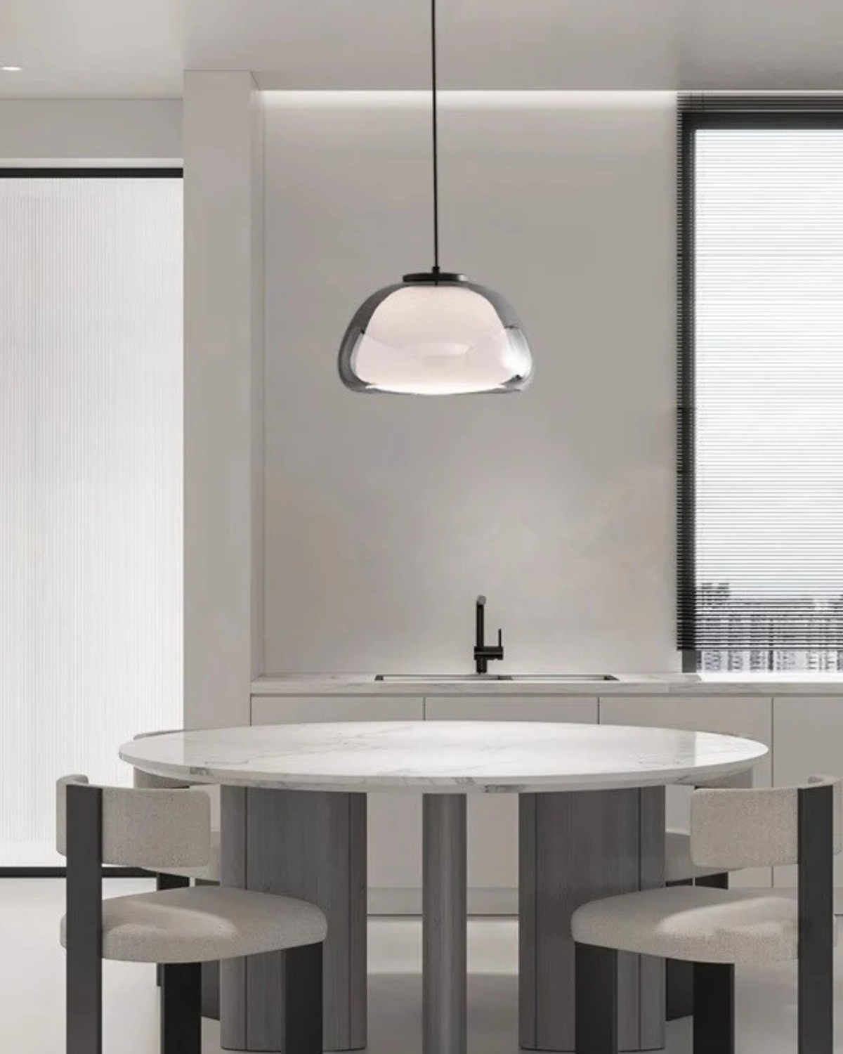 Luxe Glazen Hanglamp Met Mat En Transparant Glas In Minimalistisch Japandi Design | Sansoti