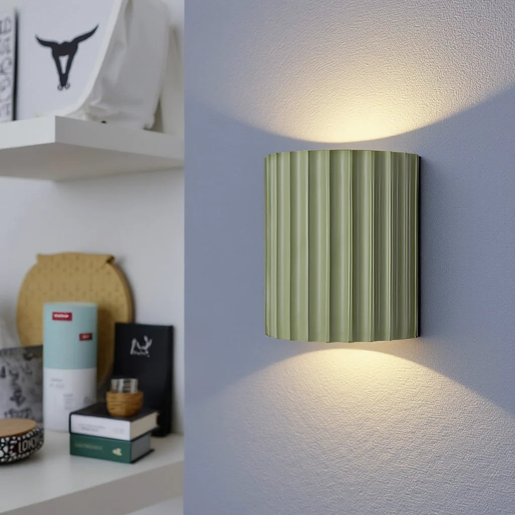 LED Wandlamp met Geribbeld Reliëf Bidirectioneel Licht Dimbaar Kunsthars 14x8x16,5cm Hal Slaapkamer Woonkamer | Sansoti