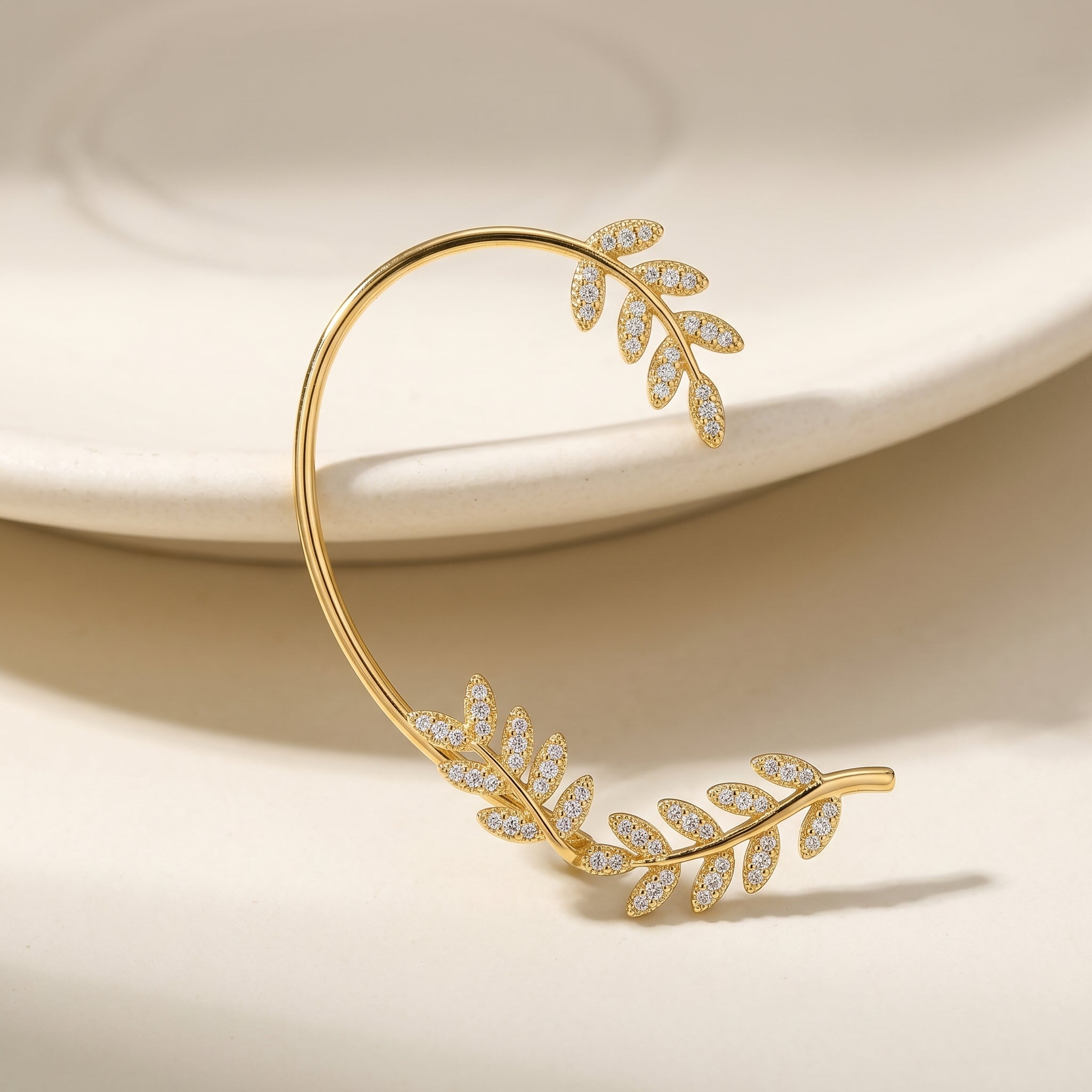 Verstelbare Oorklemmen Oorbellen – Elegante Tak-geïnspireerde Sieraden met Glinsterende Details voor Dames | Sansoti