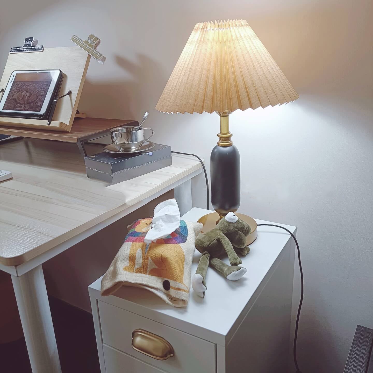 Tafellamp Geplooide Kap Metaal Goud Zwart Wit 28x46cm E12 Slaapkamer Woonkamer Retro | Sansoti