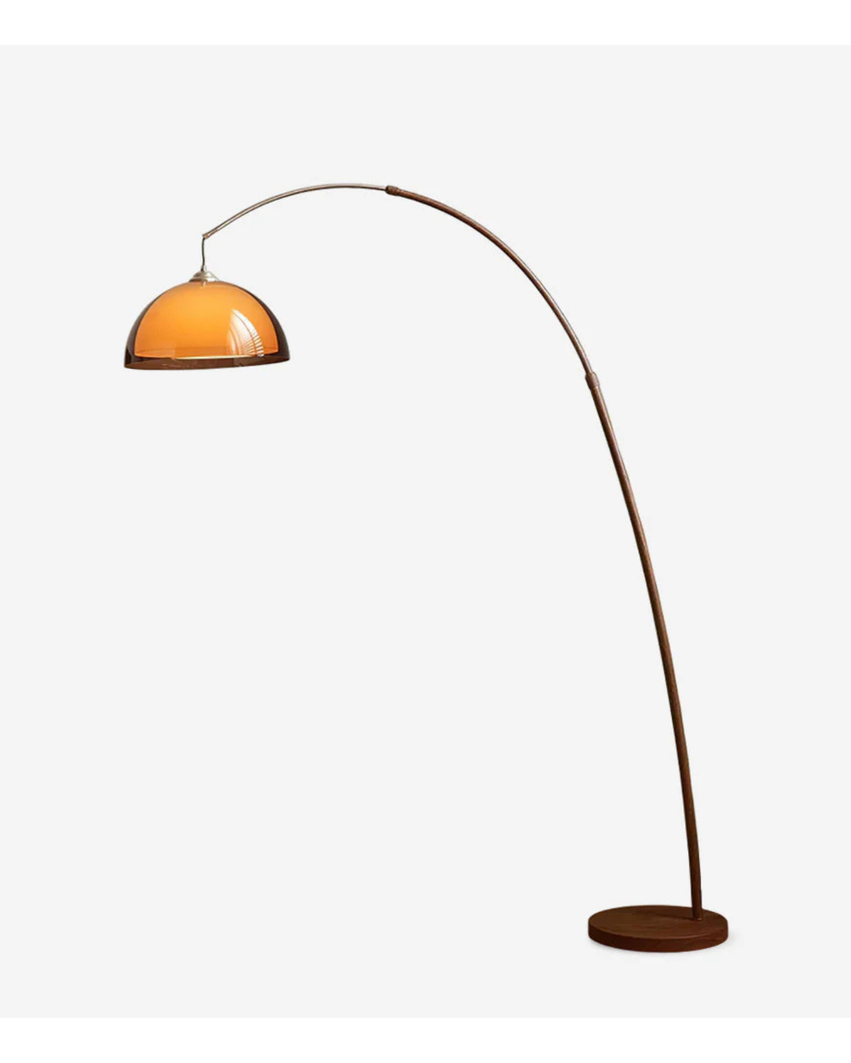 Bogen-Stehlampe aus Metall mit verstellbarem Arm, bernsteinfarbenem Kuppelschirm, Leselampe, Wohnzimmer, Walnuss, Mid-Century Modern | Sansoti