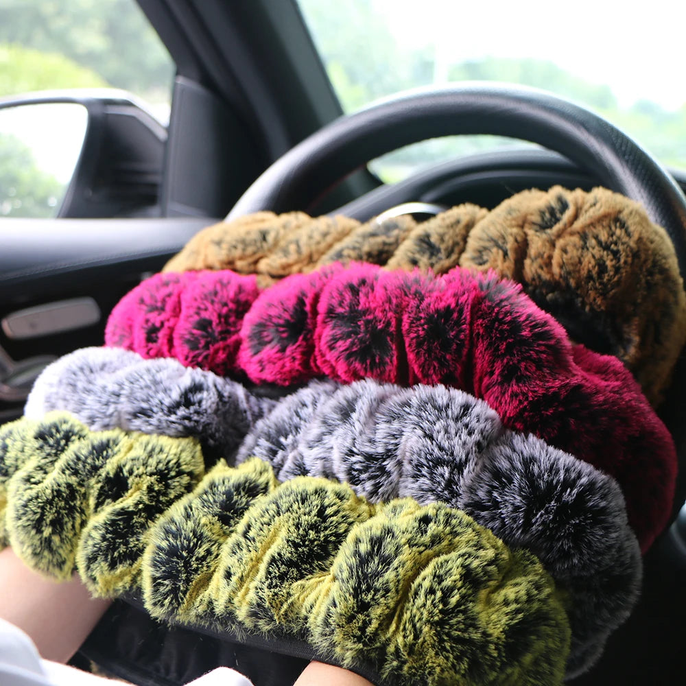 Plüsch-Lenkradbezug 38 cm, Winterkomfort, weich, atmungsaktiv, handgefertigt, Auto-Innenraum, warmer Lenkradschutz | Sansoti