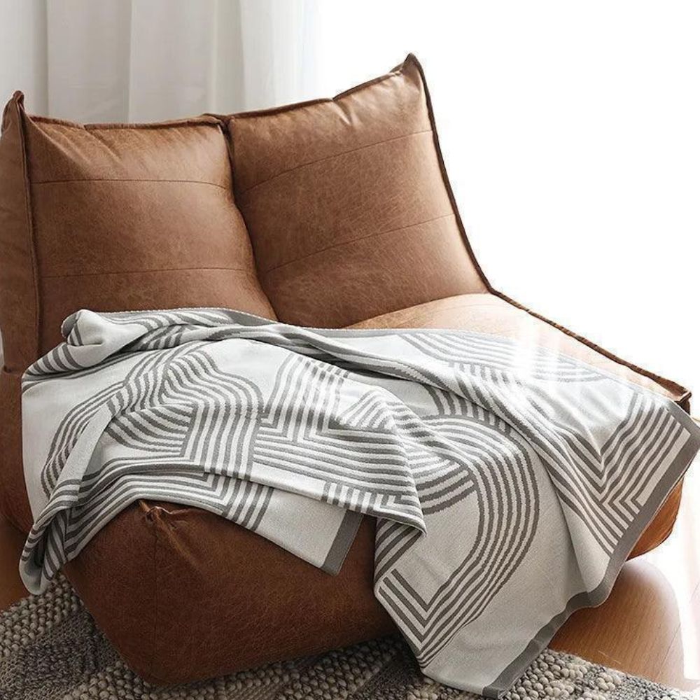 Couverture tricotée à motif géométrique réversible, plaid gris et sable en microfibre, chaud, pour la chambre, le canapé ou le salon | Sansoti
