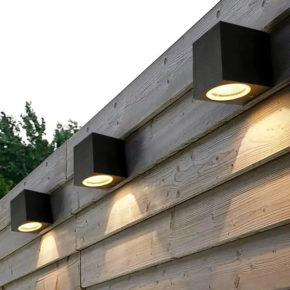 Kwadratowa zewnętrzna lampa ścienna LED z aluminium, wodoodporna IP65, nowoczesny design, oświetlenie ogrodowe i wejściowe | Sansoti
