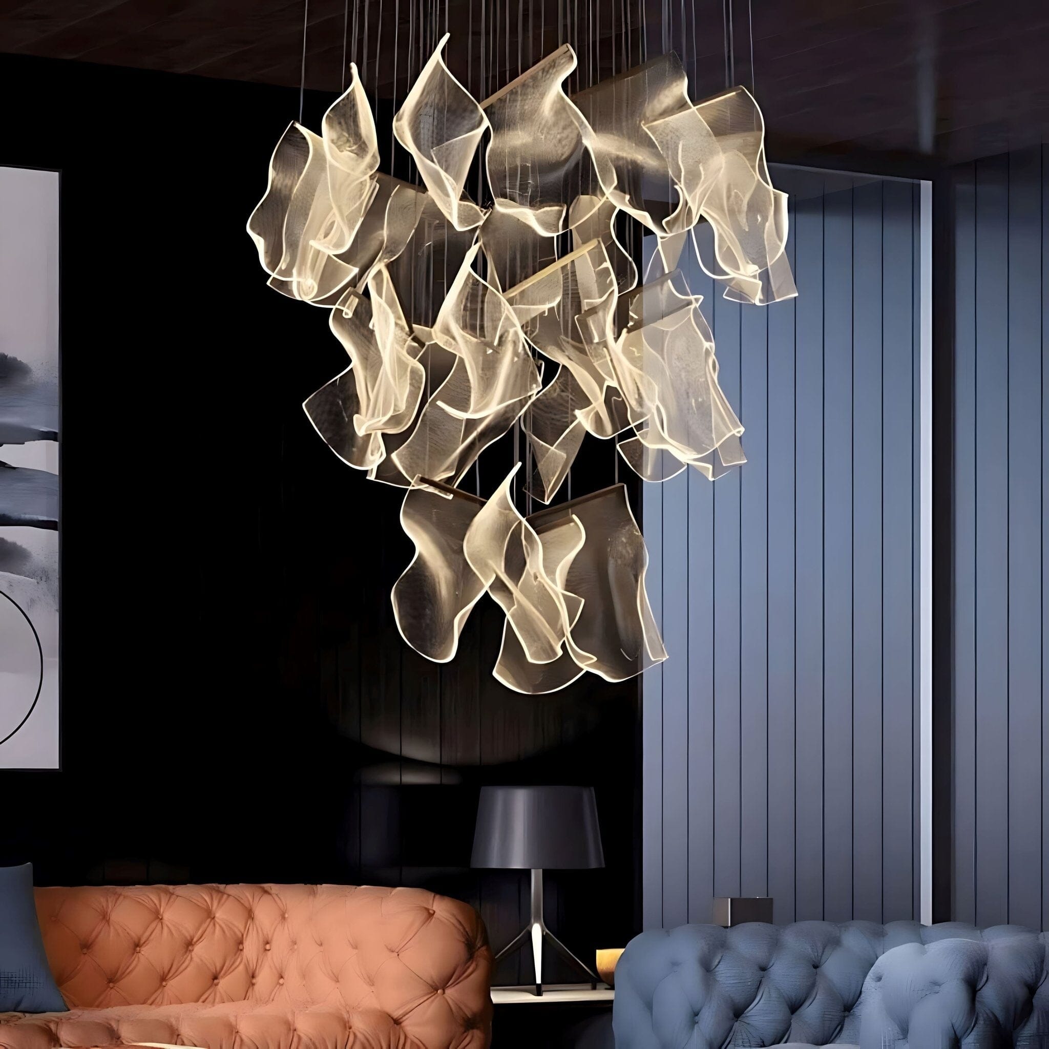 Moderne Design-Kronleuchter mit geschichteten Acryl-Blättern und verstellbarer Höhe | Restfield