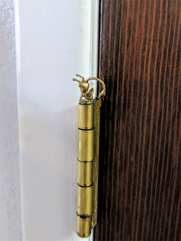 Dekorative Scharnierköpfe mit Vintage-Charme – Magnetisch – Einfache Installation – Bronze-Finish – Türscharnier-Dekoration | Sansoti