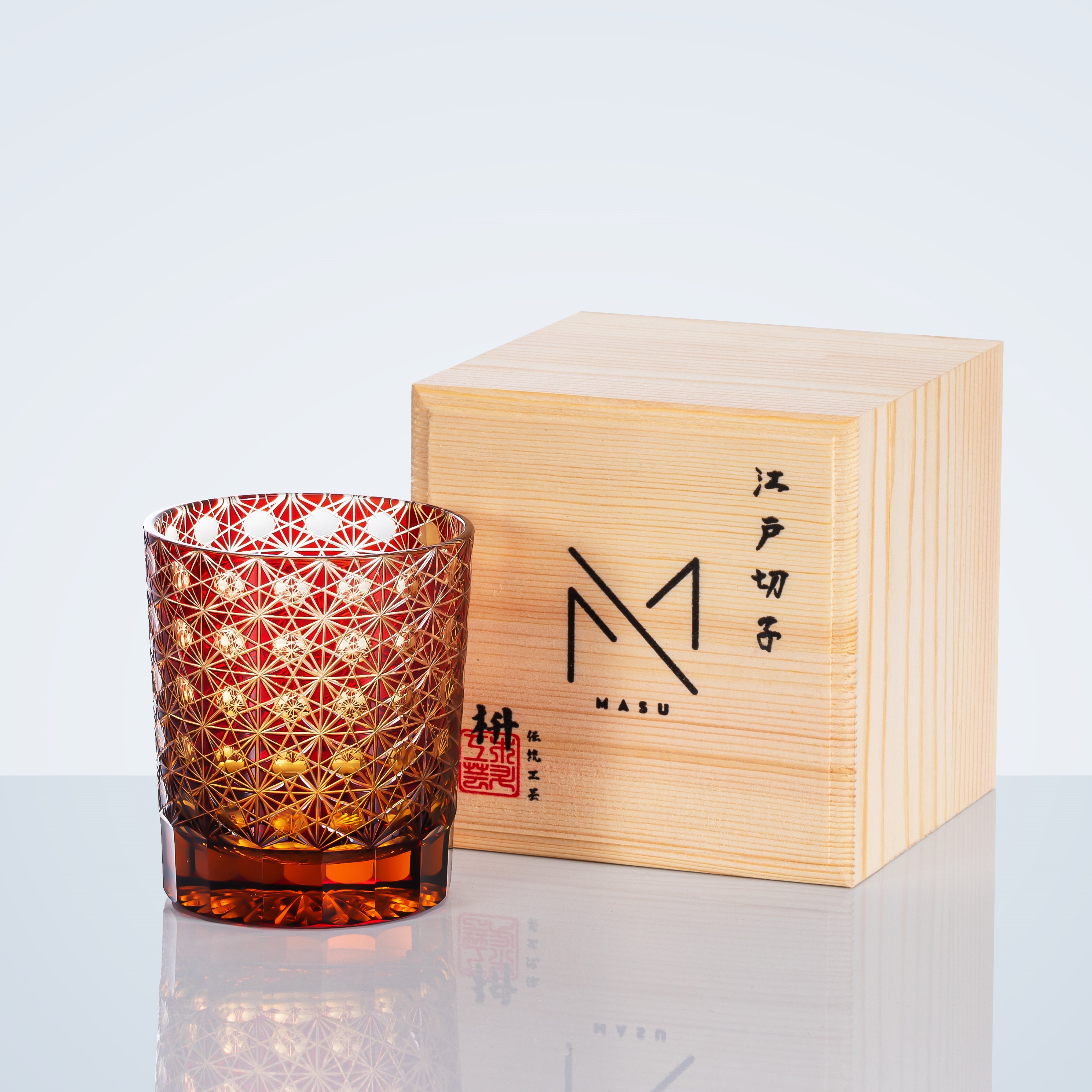 Handgeslepen Whiskeyglazen met Ster en Chrysant Patroon – Blauw Amber & Rood Amber – Inclusief Houten Doos | Sansoti