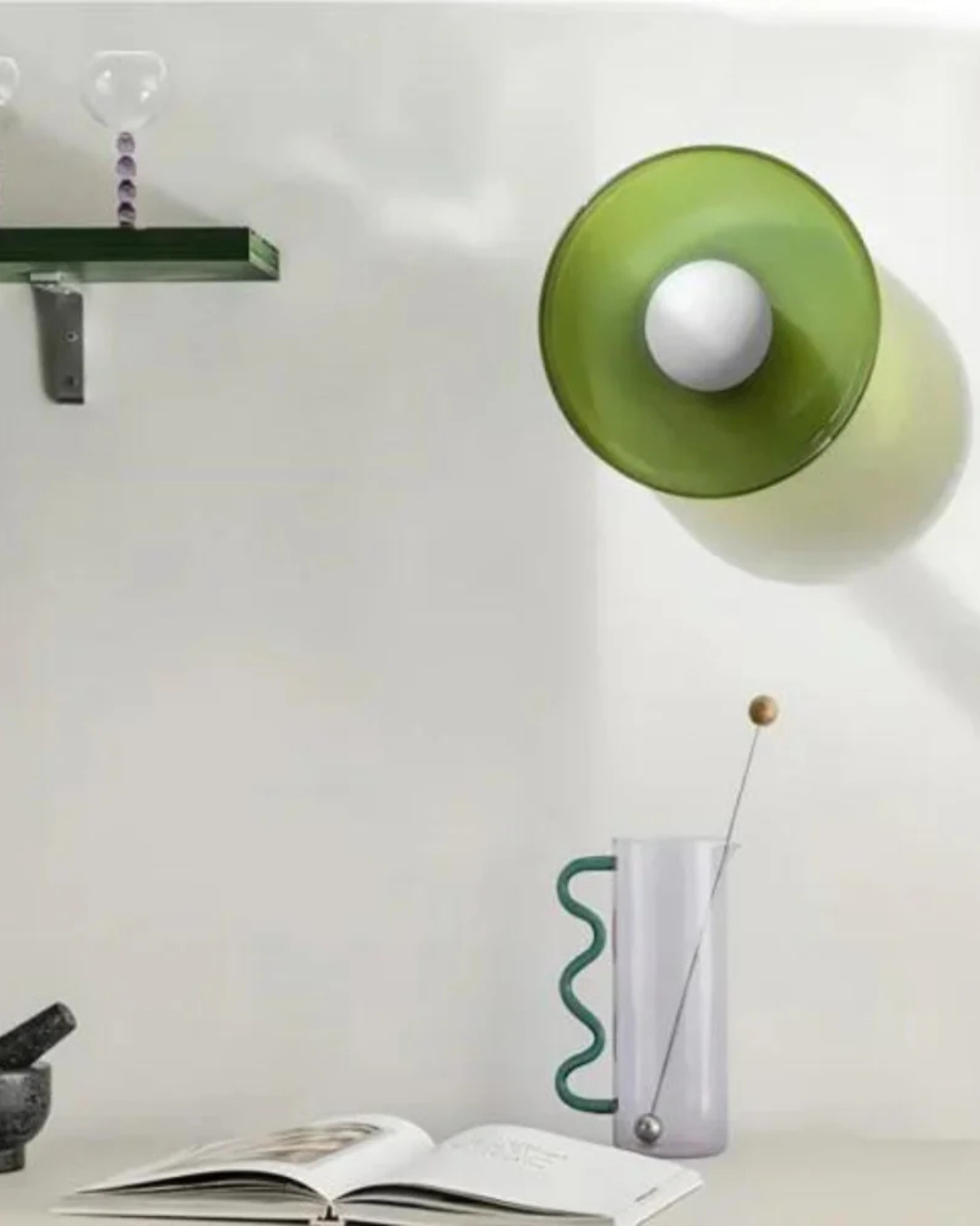 Moderne runde Deckenleuchte aus Glas und Eisen – minimalistische Designlampe für Wohn- und Schlafzimmer mit warmer Lichtfarbe | Restfield