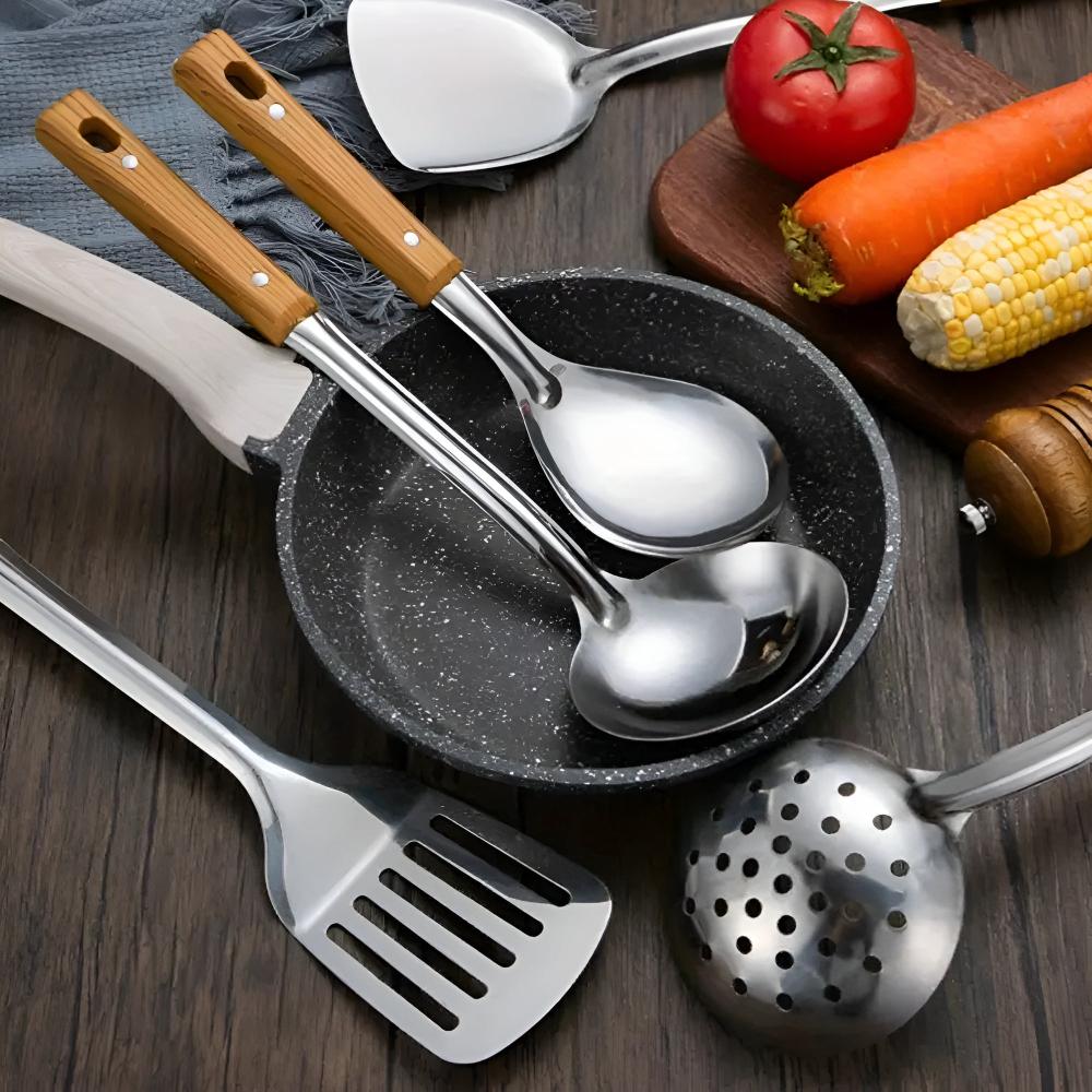 Set d’ustensiles de cuisine 5 pièces acier inoxydable manche bois résistant à la chaleur | Restfield