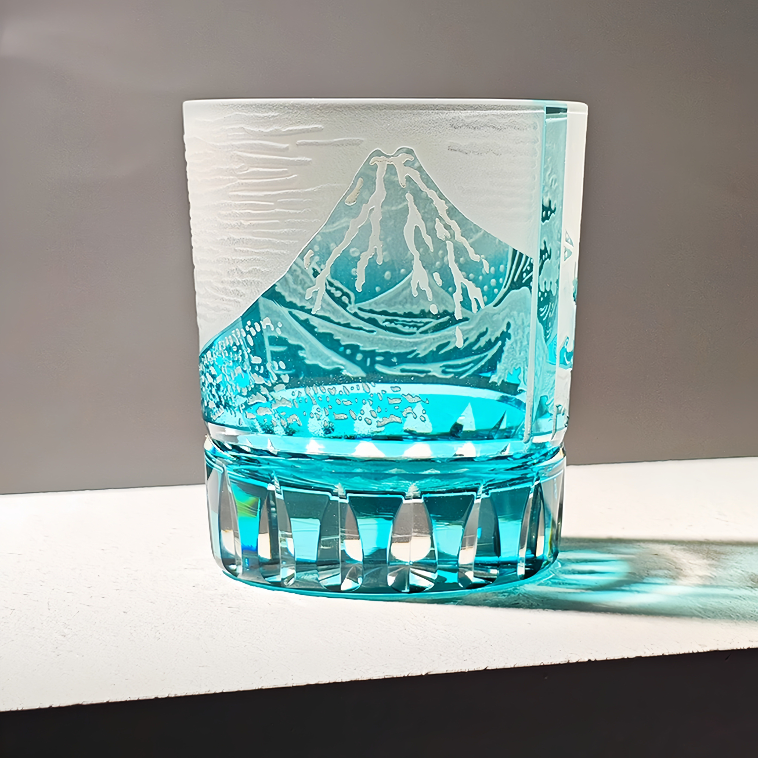 Verre à whisky japonais taillé à la main avec motif golf Fuji – Coffret cadeau en cristal avec boîte en bois | Sansoti