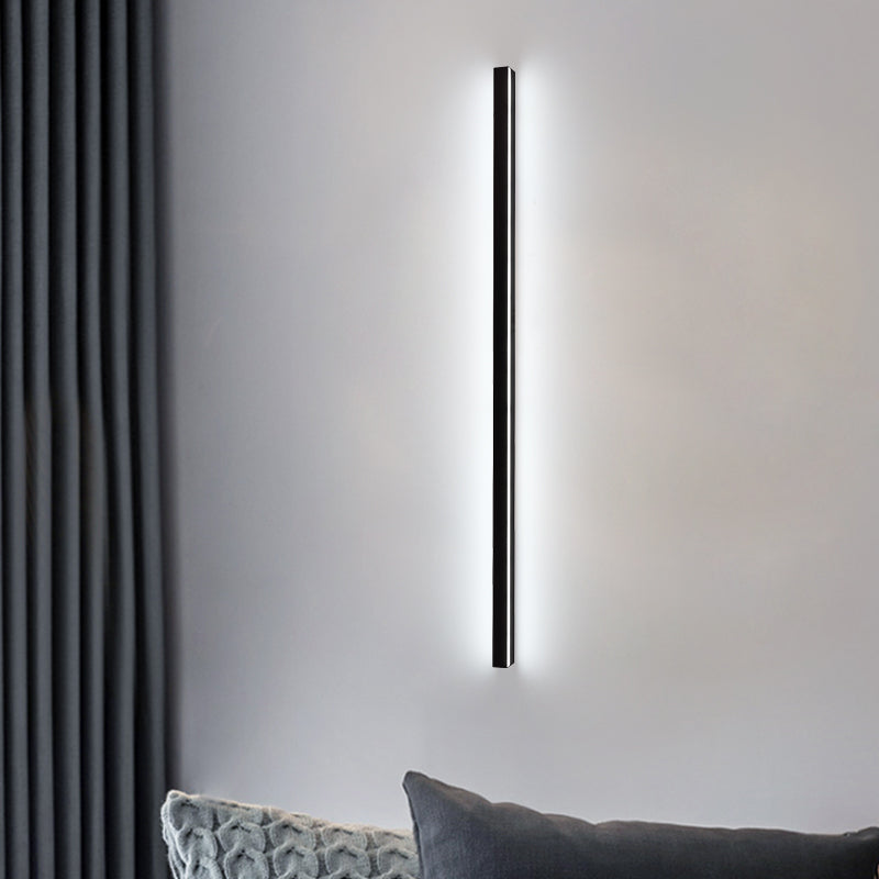 Minimalistische lineare Wandleuchte mit integrierter LED-Beleuchtung und modernem Design | Restfield
