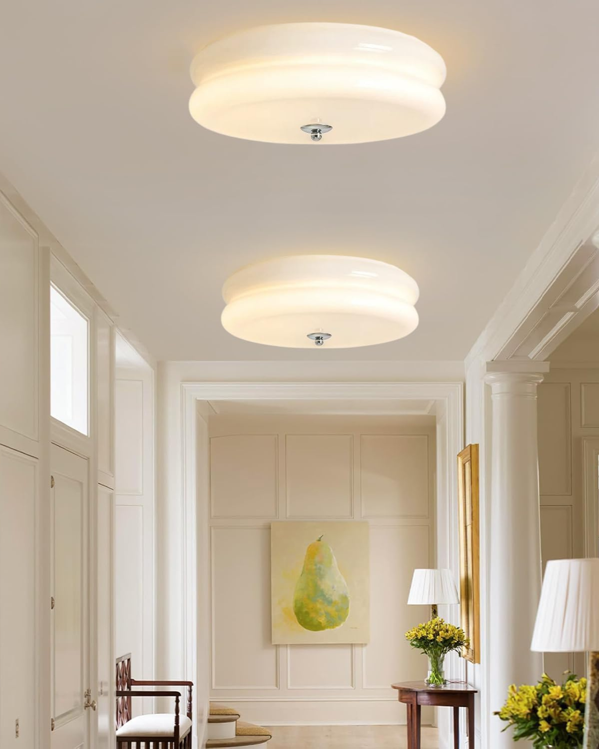 Art Deco Deckenleuchte in Beige mit Chromakzent und warmer Ambientebeleuchtung | Restfield