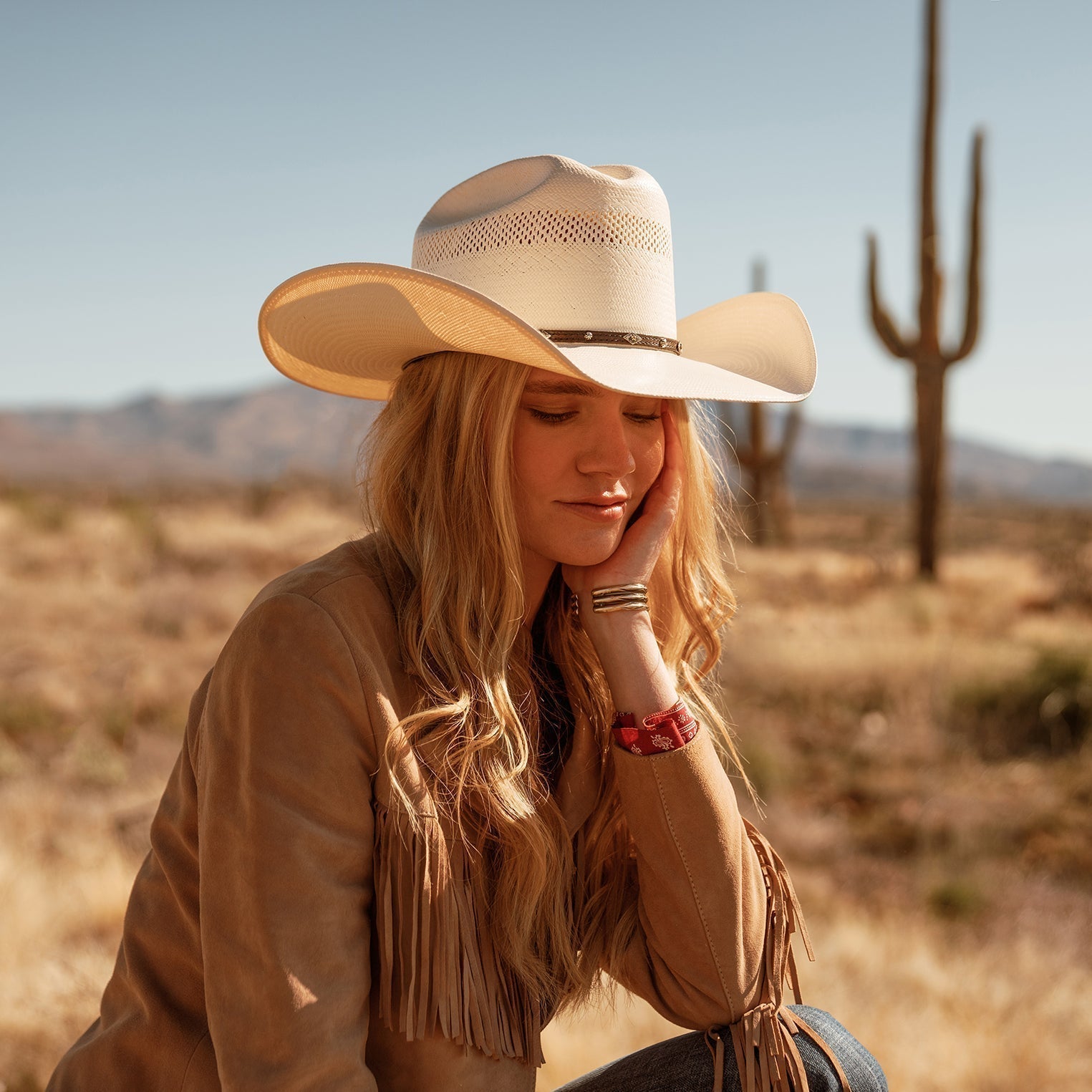 Straw Cowboy Hat with Leather Band and Metallic Accents – Adjustable 58-60 cm | Sansoti