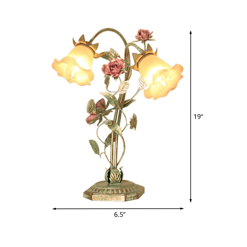 Pastorale Metalen Nachtkastlamp met Bloem Decoratie - Groen - Vintage Tafellamp - 1 of 2 Lichtpunten | Sansoti