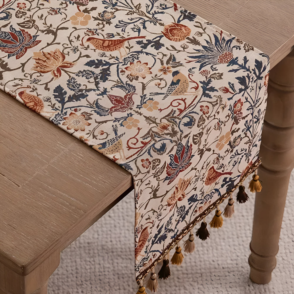 Vintage Jacquard Tafelloper met Vogel & Bloemmotief – Landelijke Elegantie met Kwastjes | Sansoti
