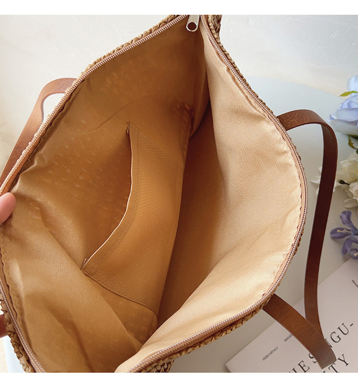 Gevlochten Rieten Mandje met Lederen Hengsels – Natuurlijke Handtas voor Markt en Stad – Scandinavisch Design | Sansoti