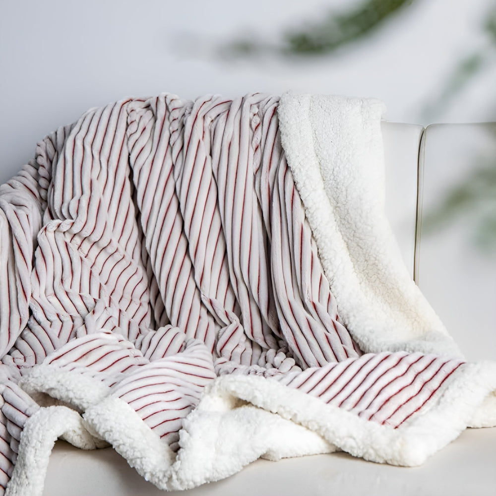Doppelseitige Sherpa-Fleece-Decke mit Streifenmuster 150x200 cm aus Mikrofaser - warm, weich und komfortabel, Wohnzimmer | Sansoti