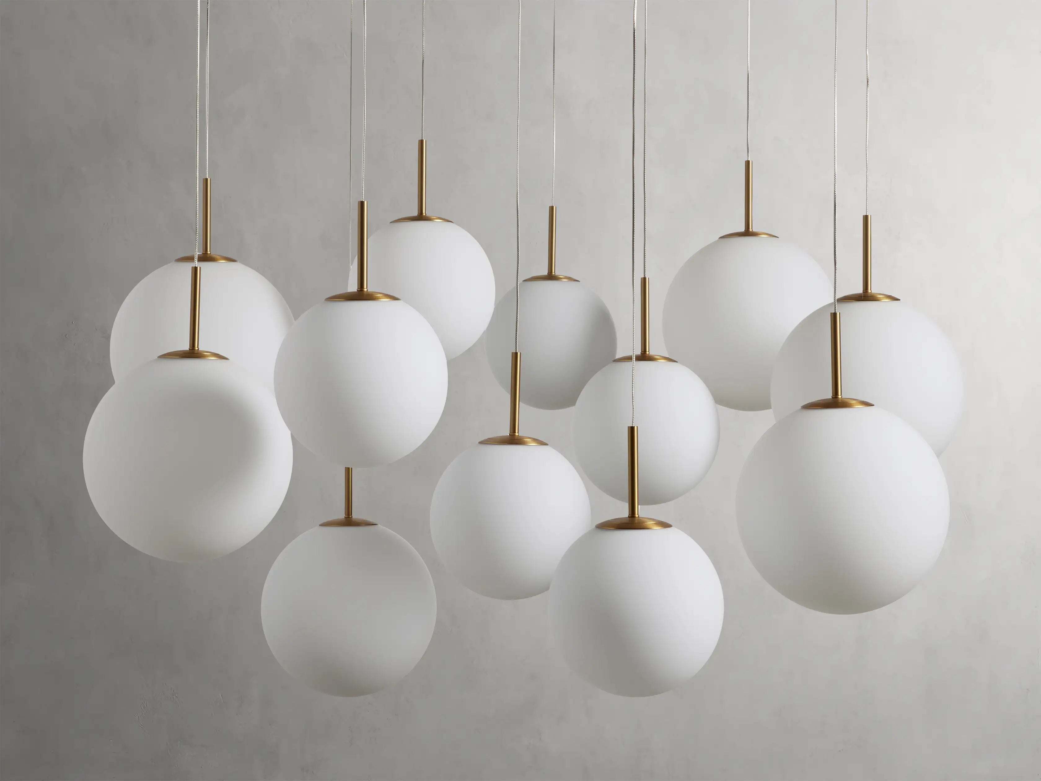 Suspension ronde à boules en verre, laiton et verre craquelé, réglable pour pièces à hauts plafonds, lustre LED | Sansoti