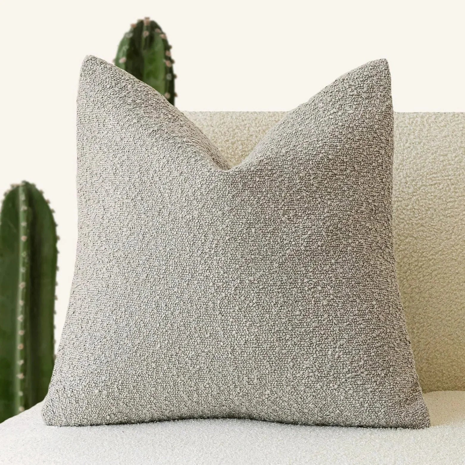 Kissenbezug Bouclé Luxus 45x45 Weiches Minimalistisches Design | Restfield