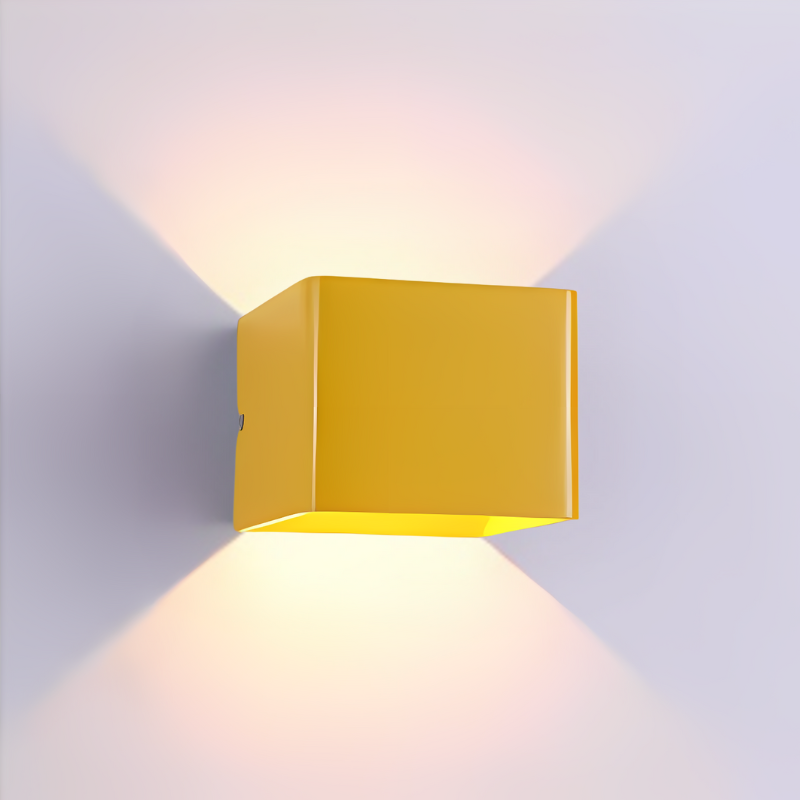 Quadratische LED-Wandleuchte aus Aluminium, warmweißes Licht, energiesparend, modernes minimalistisches Interieur-Design | Sansoti