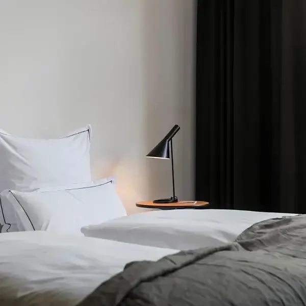 Modern LED Table Lighting with Sleek Design - Minimalist Style - Energy Efficient - Warm White 2700K - Dimmable Desk Lamp - Sansoti