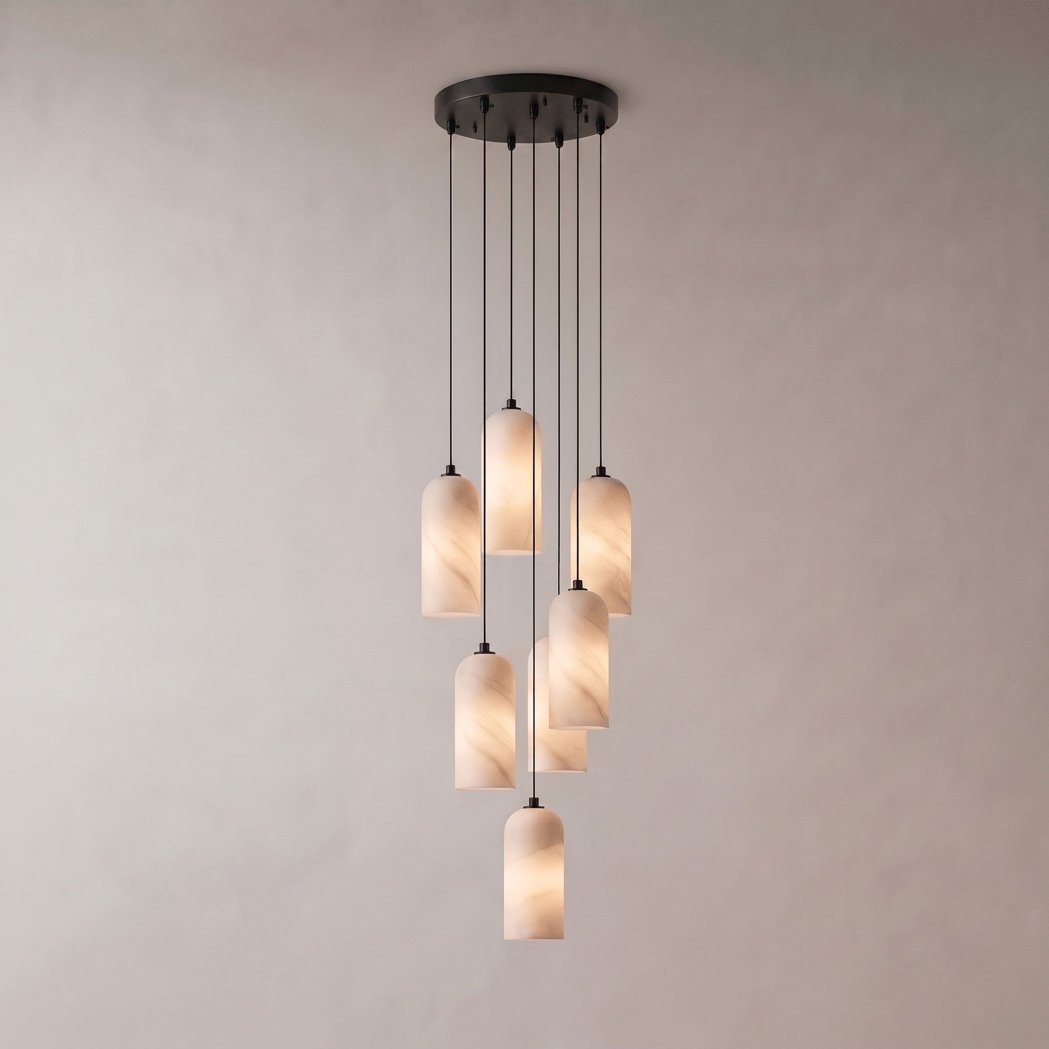 Alabasten Hanglamp met Gevlochten Snoer – Natuursteen Verlichting van Enkel Lichtpunt tot 21-Lichts Cluster – Mid-Century Modern Stijl Eetkamer Hanglamp met E12/E14 Fitting | Sansoti