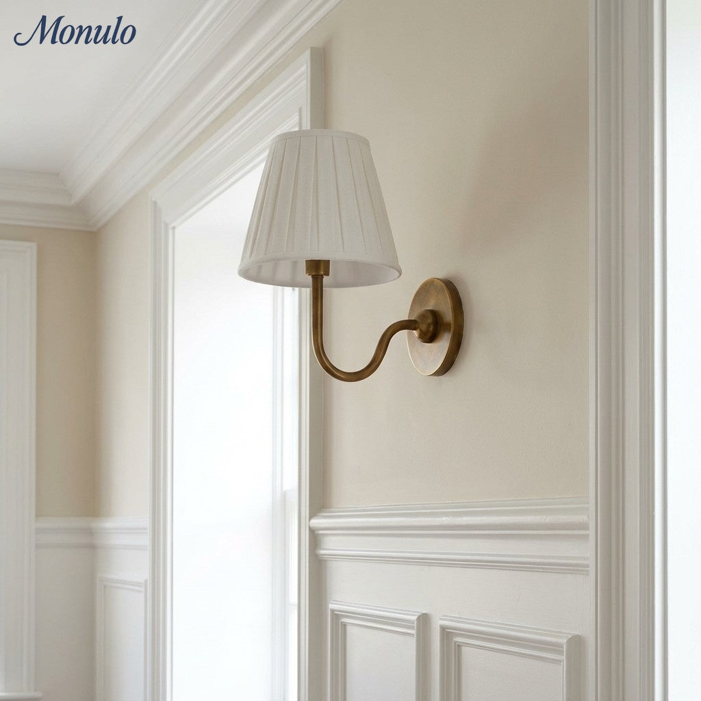 Wandlamp met Geplisseerde Stoffen Kap – Klassieke Verlichting voor Slaapkamer en Woonkamer | Sansoti