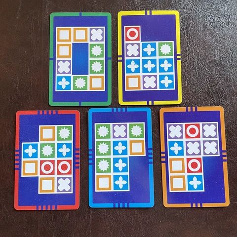 Houten Kleurenpuzzel voor Kinderen – Educatief Hersenspel met 20 Blokken en 60 Kaarten – Ontwikkel Hand-Oog Coördinatie, Logisch Denken en Patroonherkenning | Sansoti