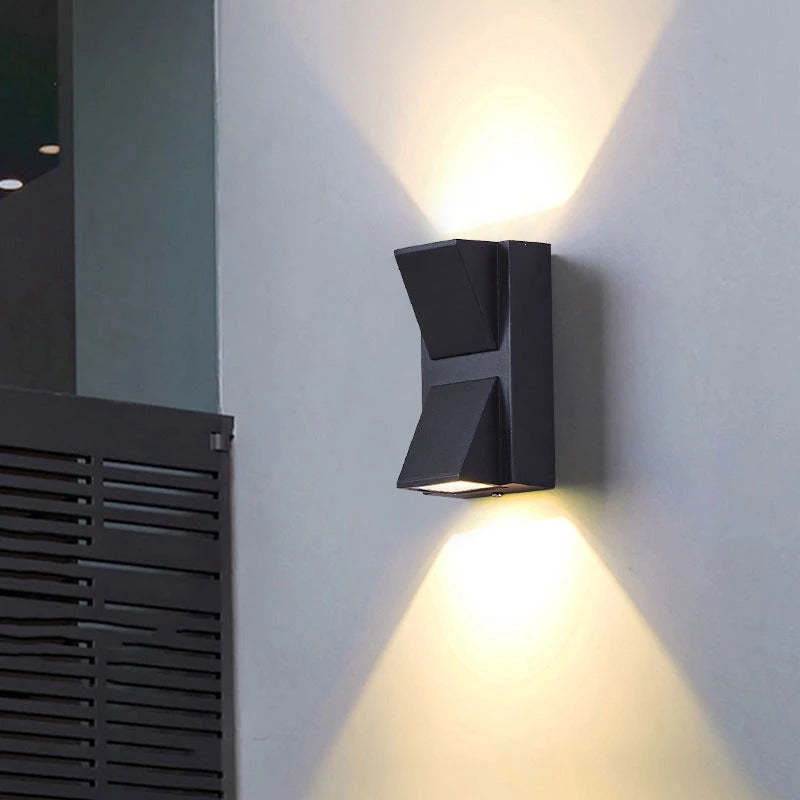 Zwarte Buitenwandlamp Metaal LED Waterdicht IP65 Tuinverlichting Gevel Wandverlichting Weerbestendig | Sansoti