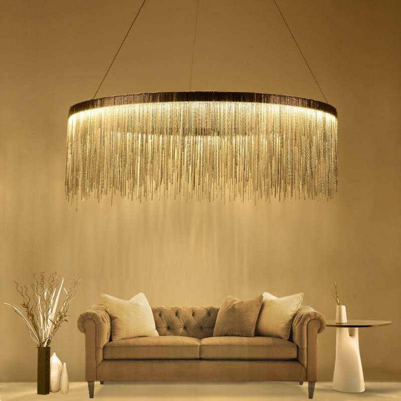 Suspension à chaîne avec pampilles LED en métal doré, argenté ou or rose pour salle à manger, salon ou chambre | Sansoti