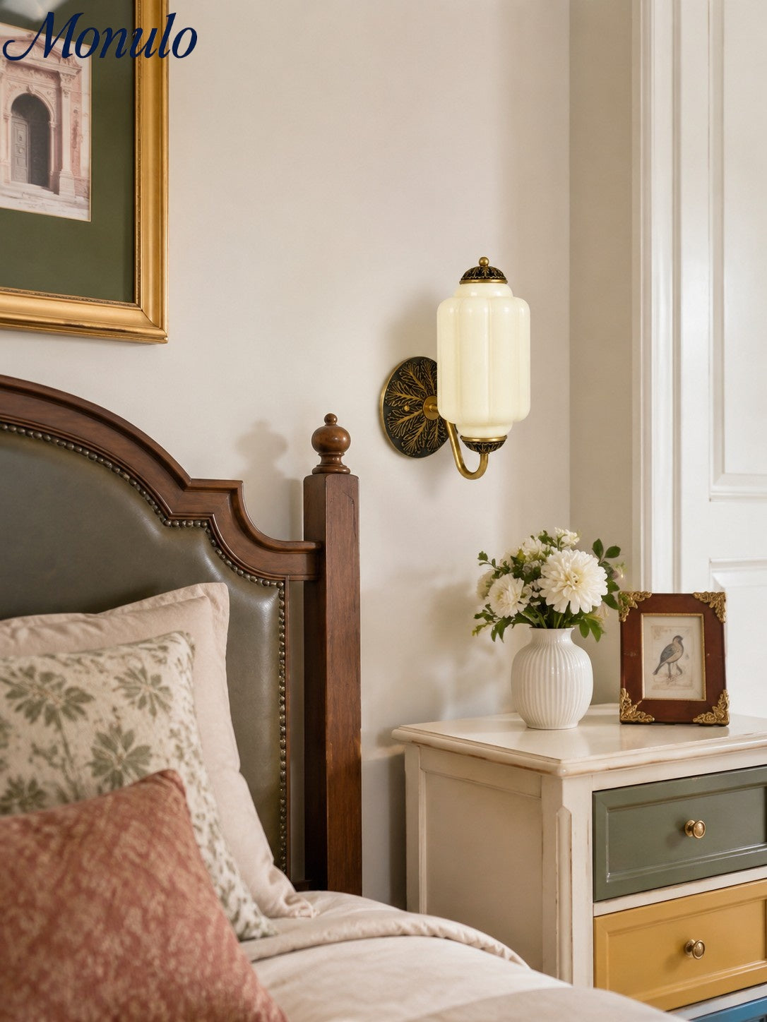 Melkglazen Wandlamp Eloise voor Hal en Slaapkamer | Vintage Wandverlichting met Melkwit Glas | Sansoti