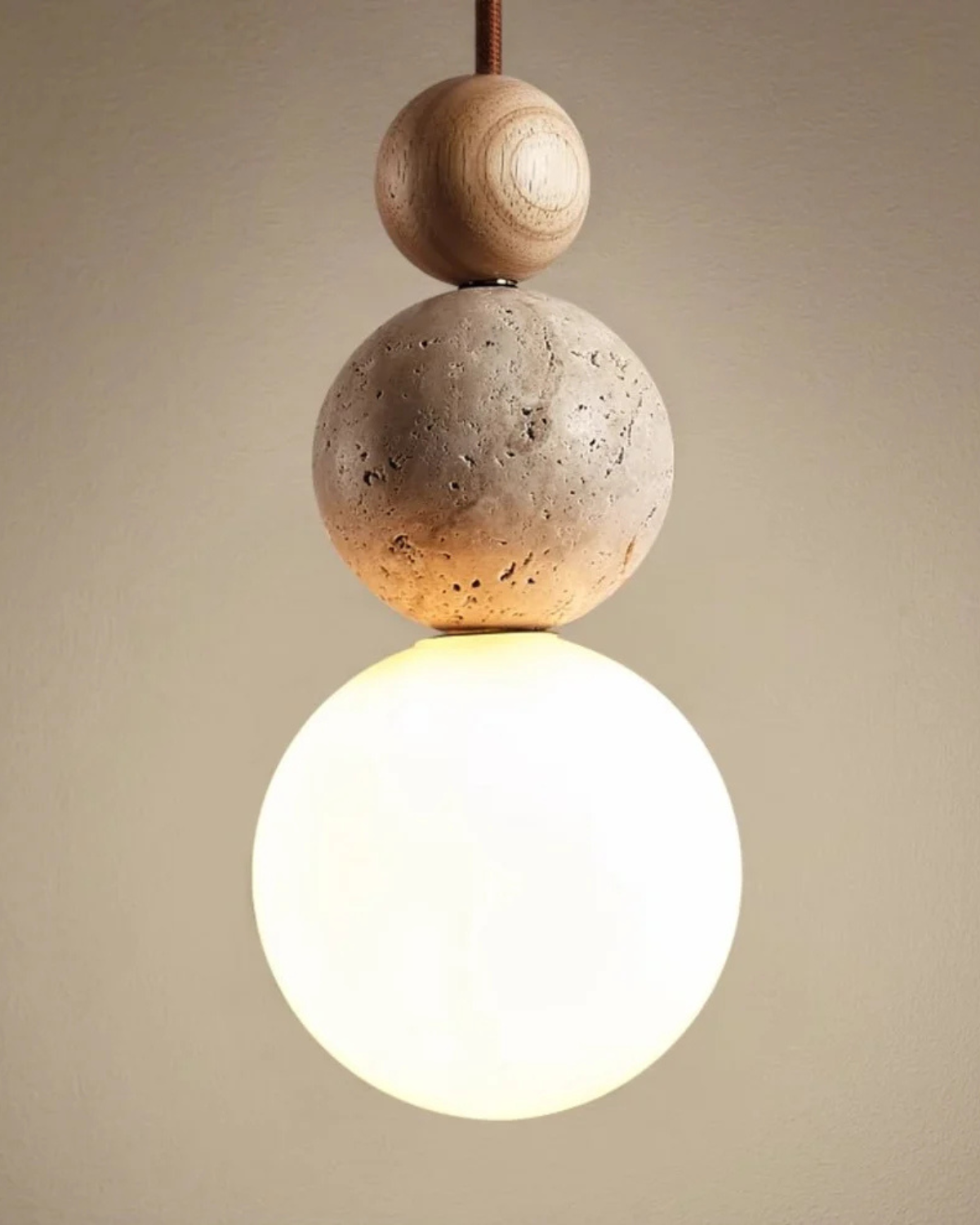 Sculptuur Hanglamp met Natuursteen en Glazen Bol – Warm Ambient Licht voor Eetkamer Woonkamer Slaapkamer – Japandi Design Hangverlichting | Sansoti