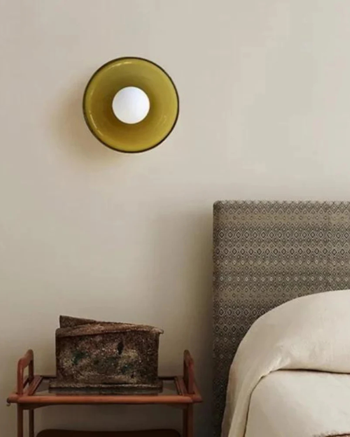 Moderne runde Deckenleuchte aus Glas und Eisen – minimalistische Designlampe für Wohn- und Schlafzimmer mit warmer Lichtfarbe | Restfield
