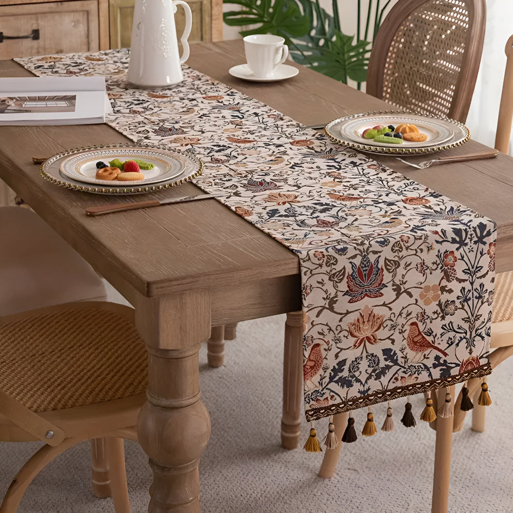 Vintage Jacquard Tafelloper met Vogel & Bloemmotief – Landelijke Elegantie met Kwastjes | Sansoti